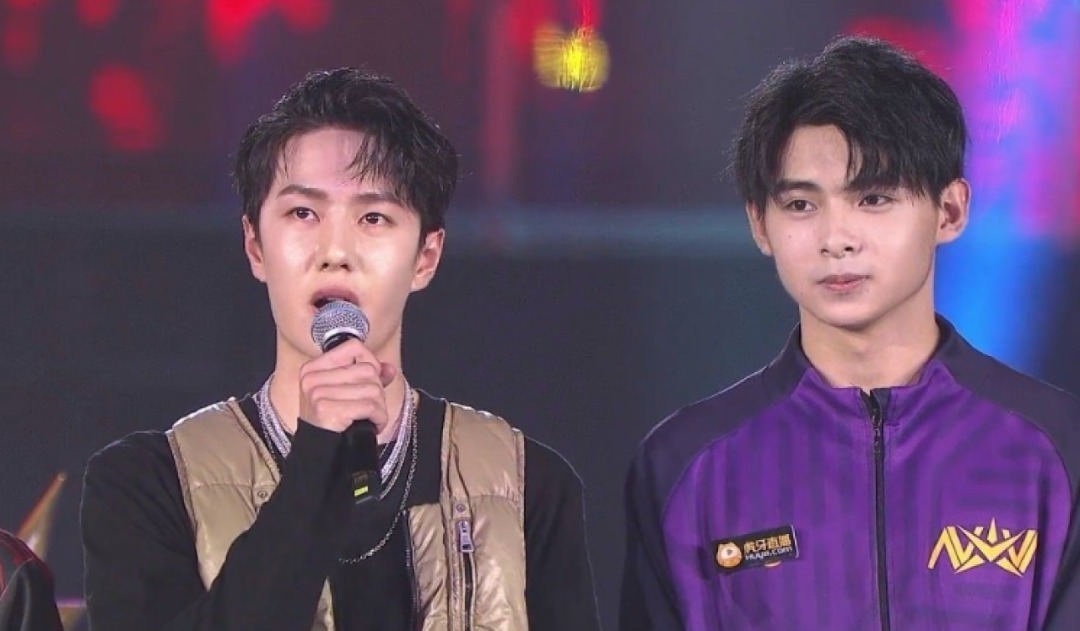 23岁王一博法令纹重、脸垮明显,他的颜值还能撑几年?