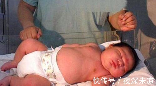 男婴|30岁产妇生下34斤男婴，两天一罐奶粉，从小赢在起跑线上