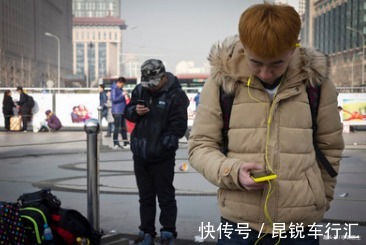 枕头|颈椎病向来不是“善茬”，可引发70多种病症，瘫痪也在其中