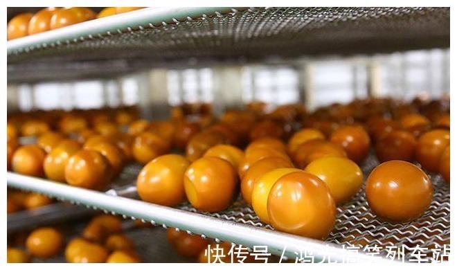 鸡蛋的吃法有很多,不过大家有没有听过烤鸡蛋呢?这可是道美味哟