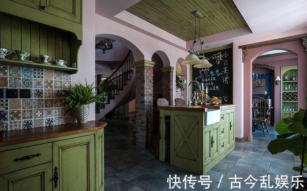 李思思|复古又浪漫,神秘又有诗意,处女座的别墅也是闪闪发光