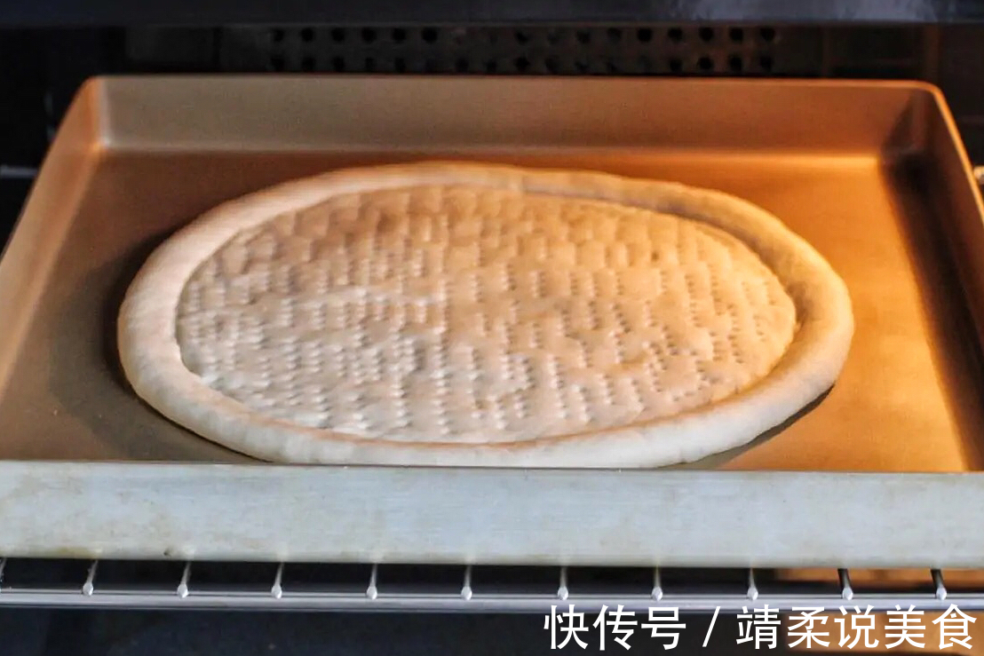 自制美味诱人的大披萨,瀑布拉丝老过瘾了,比必胜客里的还好吃!