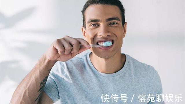 汗液|男性衰老标志一般有“1小2大3臭”，假如没有，说明你还年轻