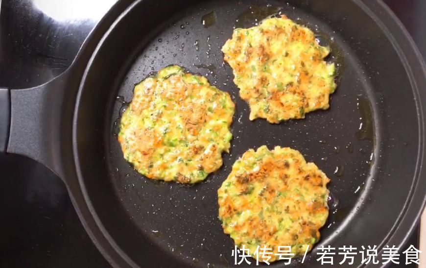 早餐|秋天饮食要温补，食材简单，10分钟搞定早餐，非常适合老人孩子