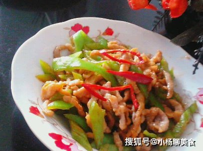 无论炒什么肉，万万不可下锅直接炒，多上这一步，不粘锅更香滑