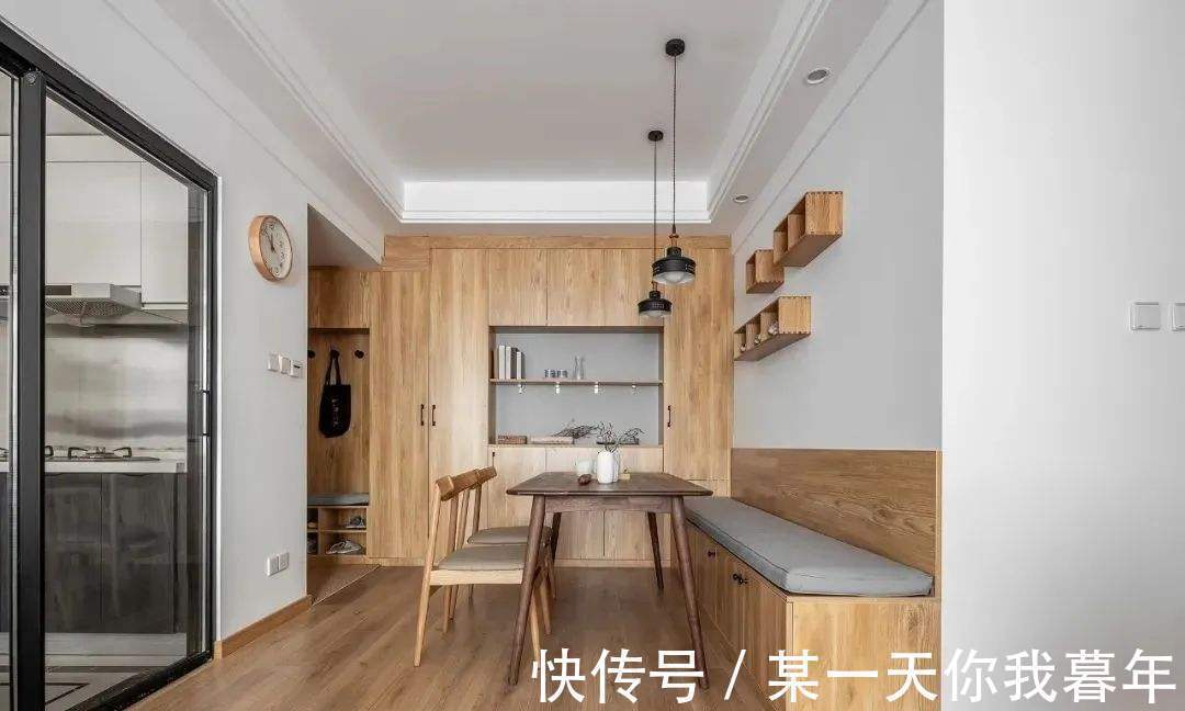 实用|家里不要买餐桌了,头次见有钱人家用这种设计,好看实用又省空间