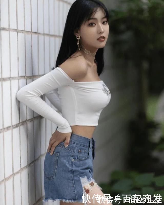 美女|小区的时髦美女,一身靓丽打扮,让男人看得直眼