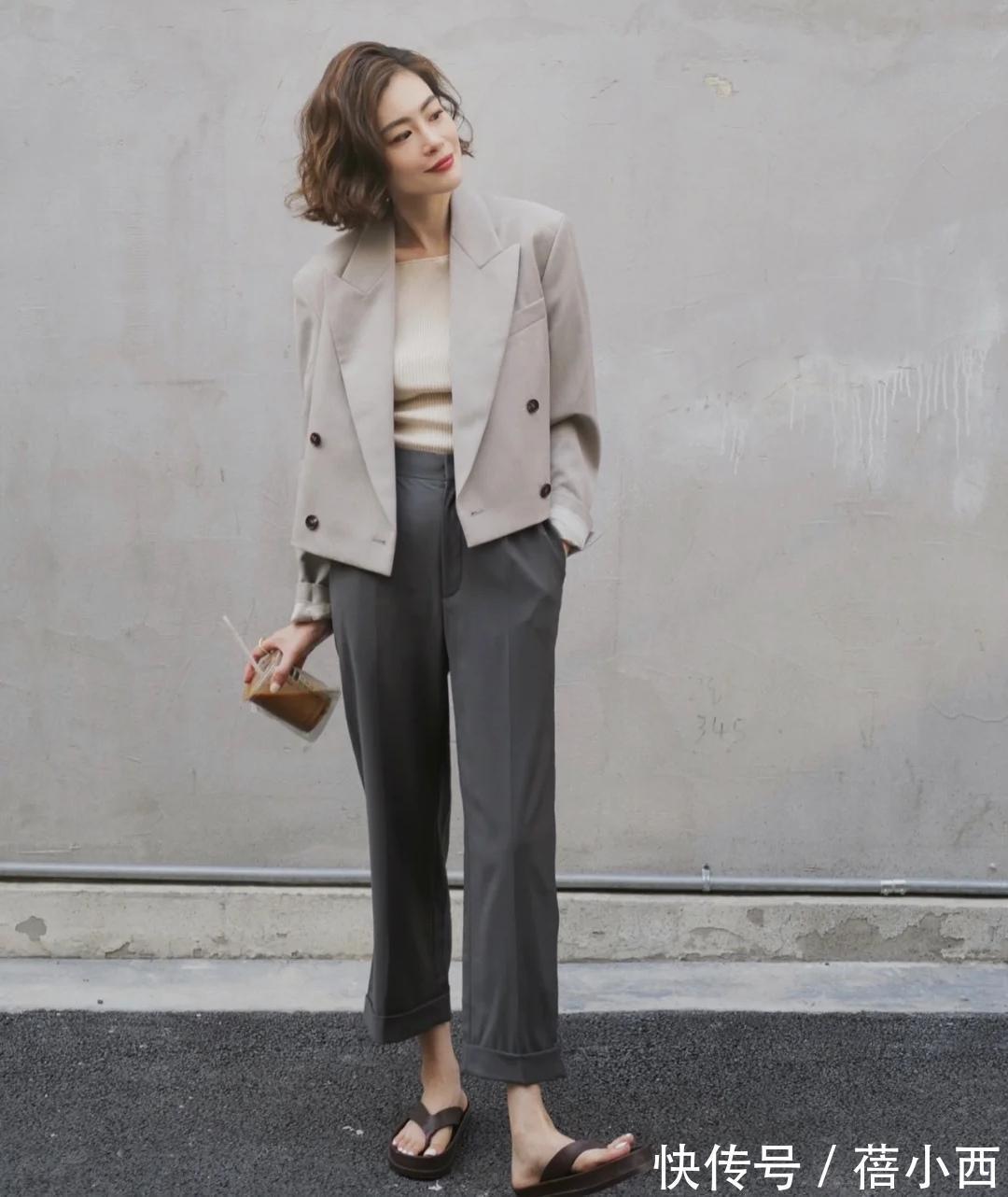 外套|时髦精今秋穿的外套不再是开衫,而是西装,简约高级又显气质