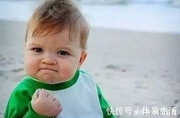 孩子们|孩子沉迷奥特曼买卡片无法自拔,如何引导孩子改变用钱方式?