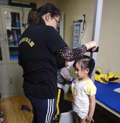 提高警惕|孩子出现三个迹象，极有可能是积食脾虚了，父母要提高警惕