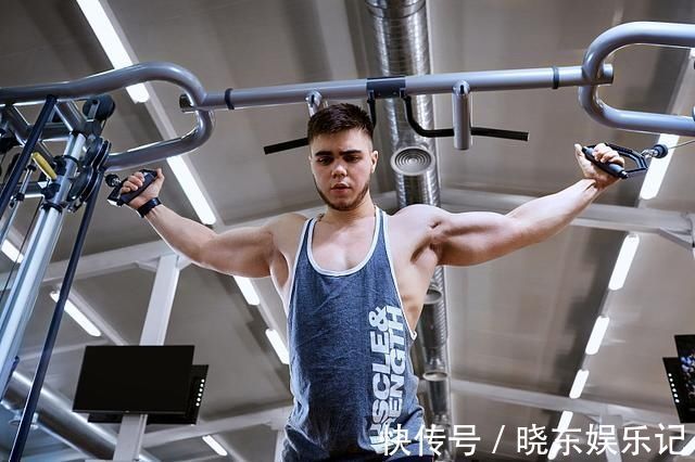 健身|遇到健身瓶颈期怎么办不妨做这几个动作，让你健身进度不受影响
