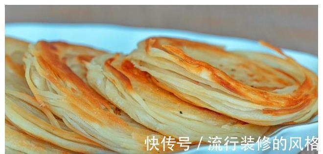 小面|在家做盘丝饼原来这么简单，一卷一叠就搞定，有技巧无难度，真香