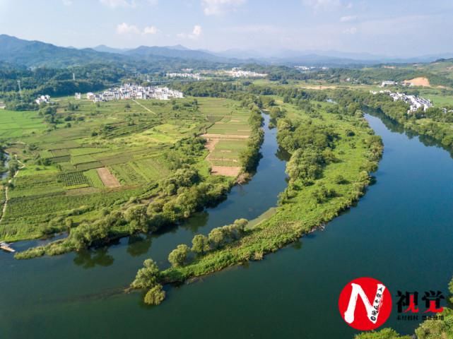 去了一趟传说中的婺源月亮湾,那里的风景,美的实在让人意外!