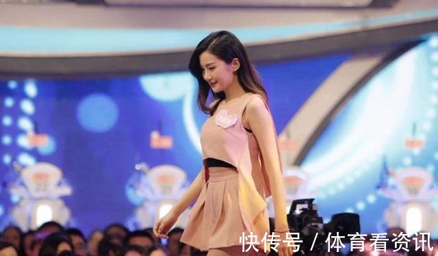 小哥|非诚勿扰“外卖”小哥,刚登台24盏灯全灭,女嘉宾赶紧下台