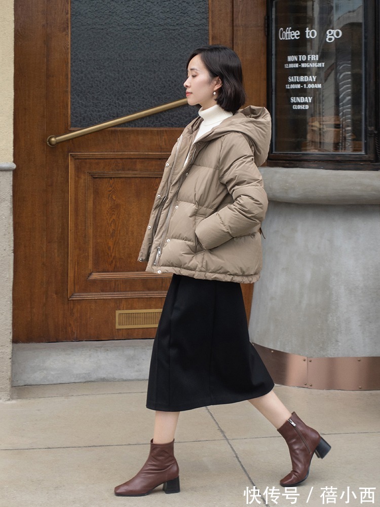 保暖 冬季流行的“面包服”就这么穿,搭配半身裙、阔腿裤,保暖还时髦