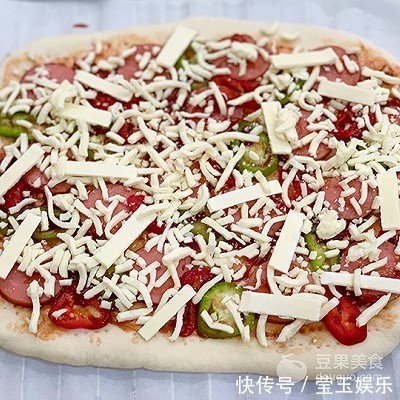 厚底大披萨PIZZA，从此B胜客可以走一边去了