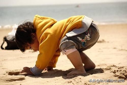 大脑|手越灵活的宝宝,大脑越聪明 小婴儿的妈妈一定要看