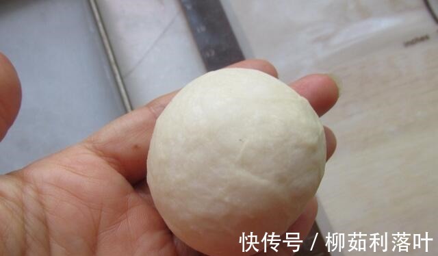 添加|孩子喜欢吃汉堡,自己做干净卫生无添加,料足好吃补钙质,长高个!