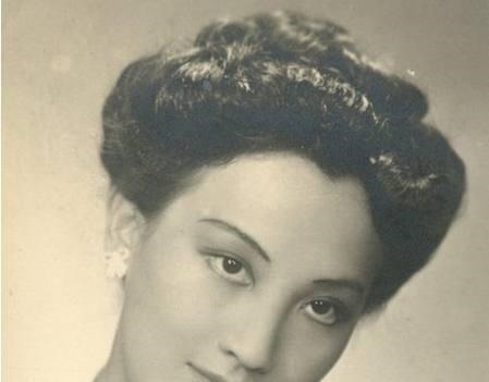 莲灯$“民国四大美女”最真实的照片陆小曼垫底,林徽因是最漂亮的!