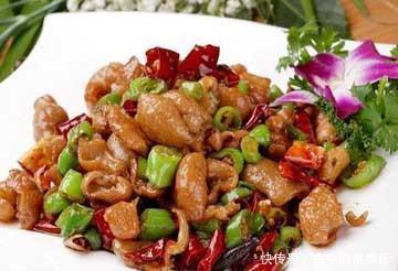 美食推荐:爆炒肥肠、滑蛋虾球、香菜炒鸡丝制作方法