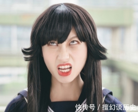表情包|00后神级cos早川京子,全是表情包,等身照真的被惊艳了!