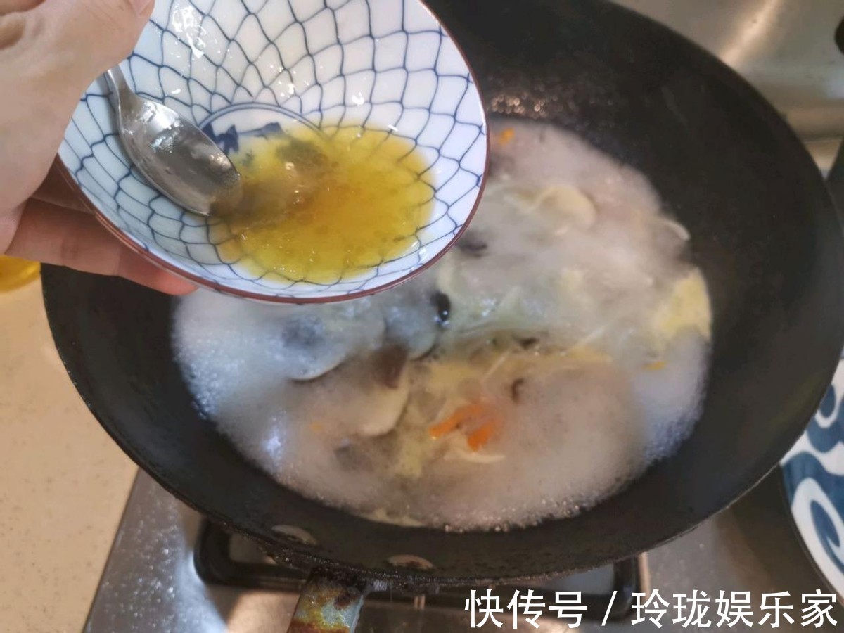 鲜辣汤|明星同款鲜辣汤,不仅美味还低脂,喝过的人都赞不绝口