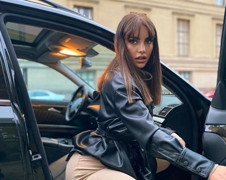 曲线|大围度健身女孩，不爱骨感身材，只爱曲线身材