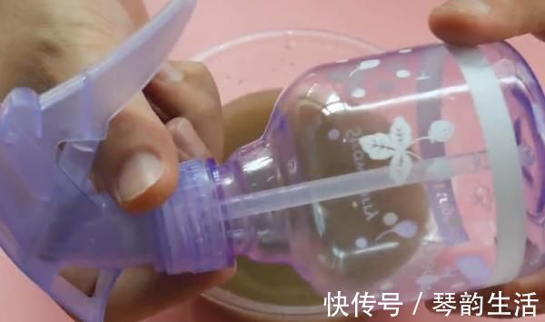 蚊香|蚊香灰别倒掉了,加点花露水,解决了家家户户的烦恼,太实用了