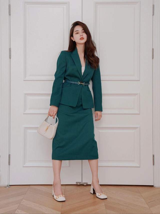 有气质|适合早秋的高级感穿搭衣服单品,温柔又优雅,迷人又有气质感