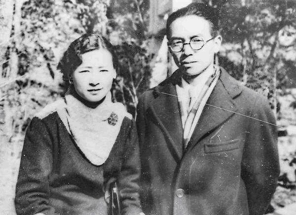 被冰心写文章讽刺后的林徽因,送了样东西让冰心吃,不愧是才女