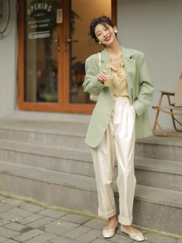 氛围感|复古港风穿搭怎么配?这些小技巧赶紧收藏起来,让你变得更加洋气