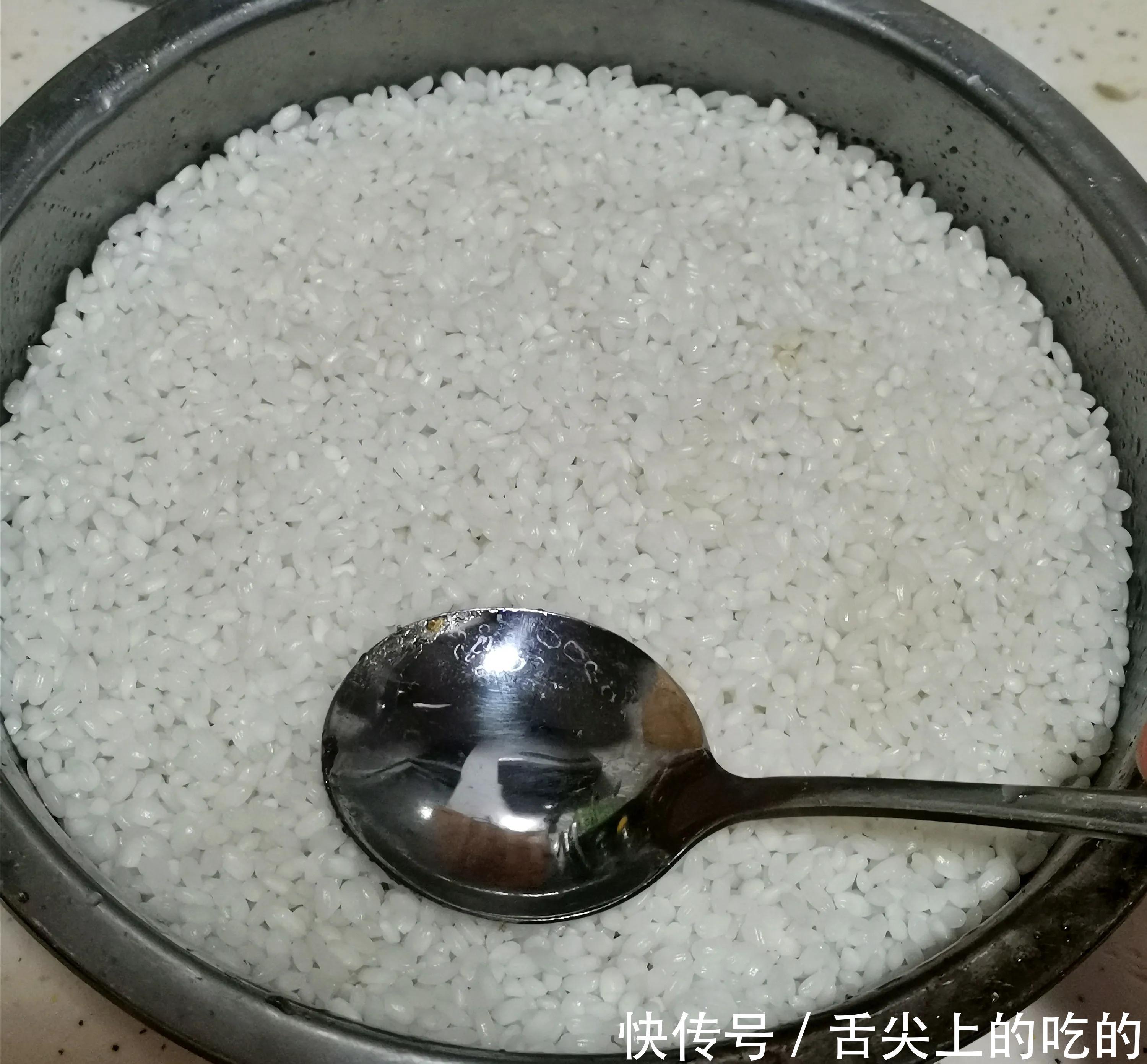 糯米饭的好吃做法,软糯香甜,超级美味,大人小孩都爱吃