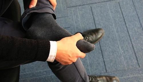 男性用盐水泡脚能养肾,但要注意泡脚禁忌,不然泡了或也白泡