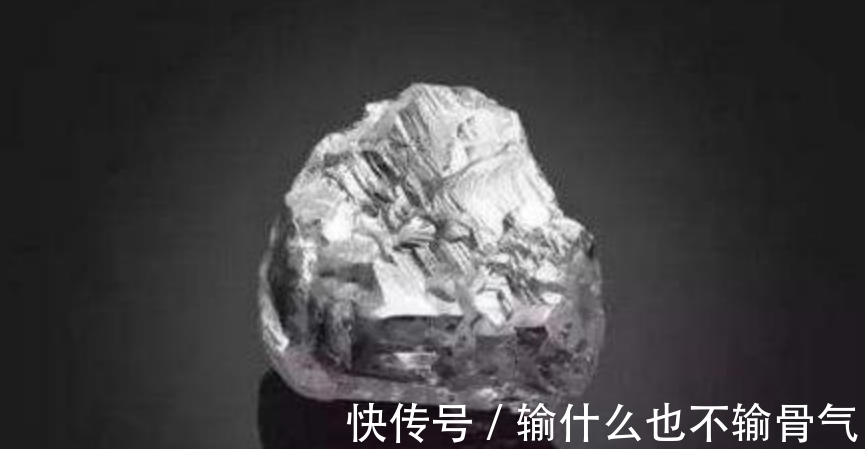 矿石场 世界上最大的钻石,总重量达603克拉,却是在一废弃的矿坑中发现