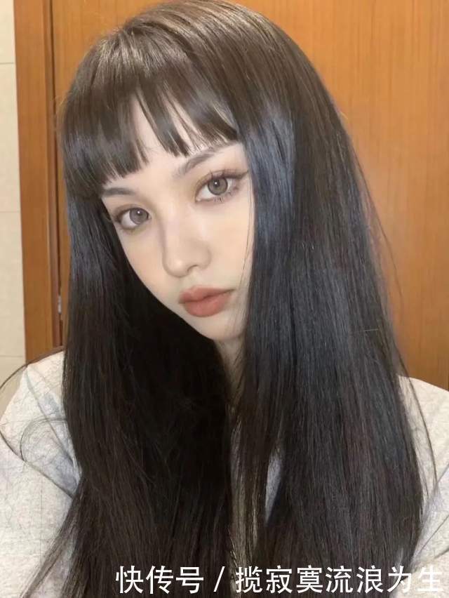 你是什么脸型就选什么刘海今年流行这几款,气质显脸小