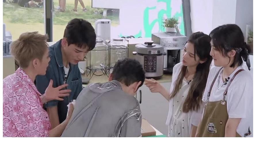 中餐厅|《中餐厅5》为什么不再请大厨？透过黄晓明的表现，原因不难读懂