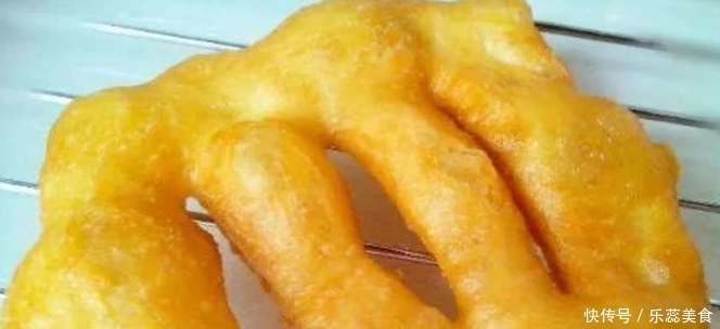 一碗面粉,筷子搅一搅,喷香松软,每天吃不腻,一顿30个不够吃