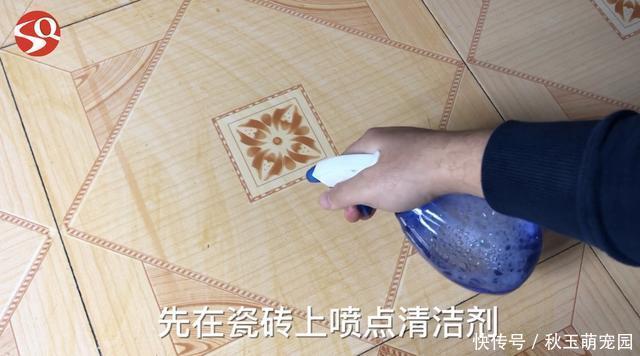 把钢丝球塞进袜子了,没想到这么厉害,解决困扰家家户户的一难题