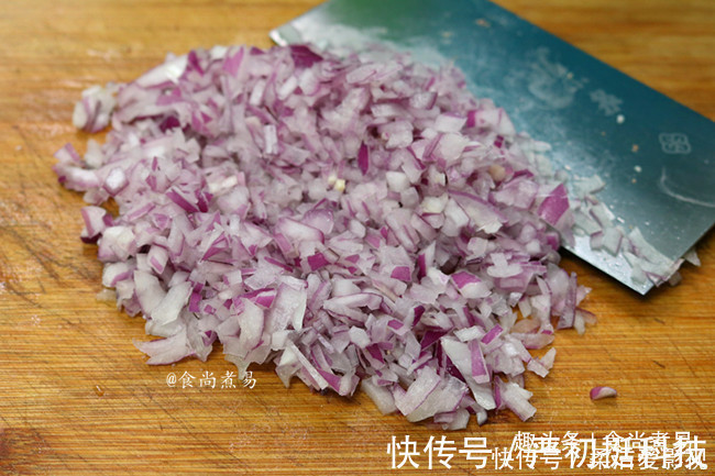第一次用此食材调饺子馅,连生姜都免了,鲜香多汁,好吃到爆