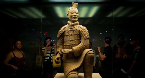 禁止|兵马俑出土了一张奇怪的“脸”,专家难以解释,现已禁止出国展览