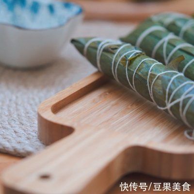 肉粽|「蜂蜜凉粽&amp;咸蛋肉粽」咸甜都能拥有