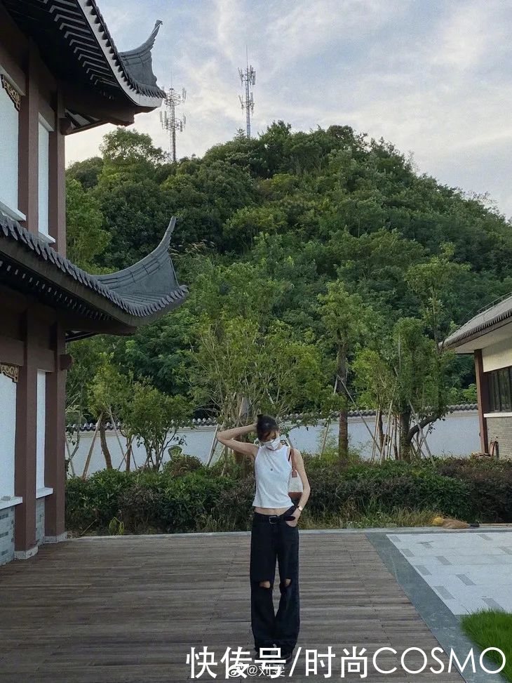 刘雯的背心,我穿也能这么好看?|下周穿什么 | 法式