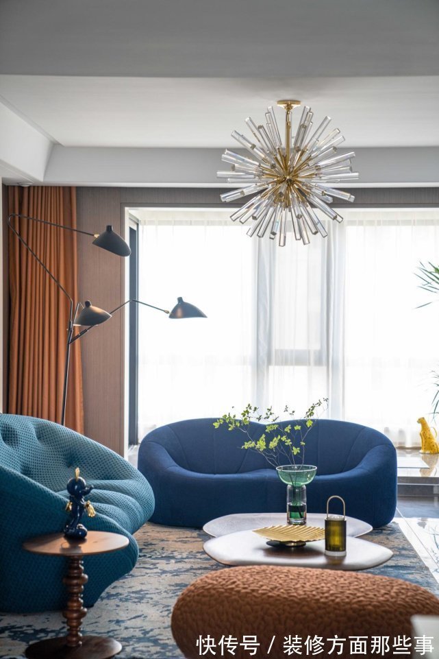 卡通|200㎡的海景大平层,同一空间中,兼具沉稳大气、时尚跳跃