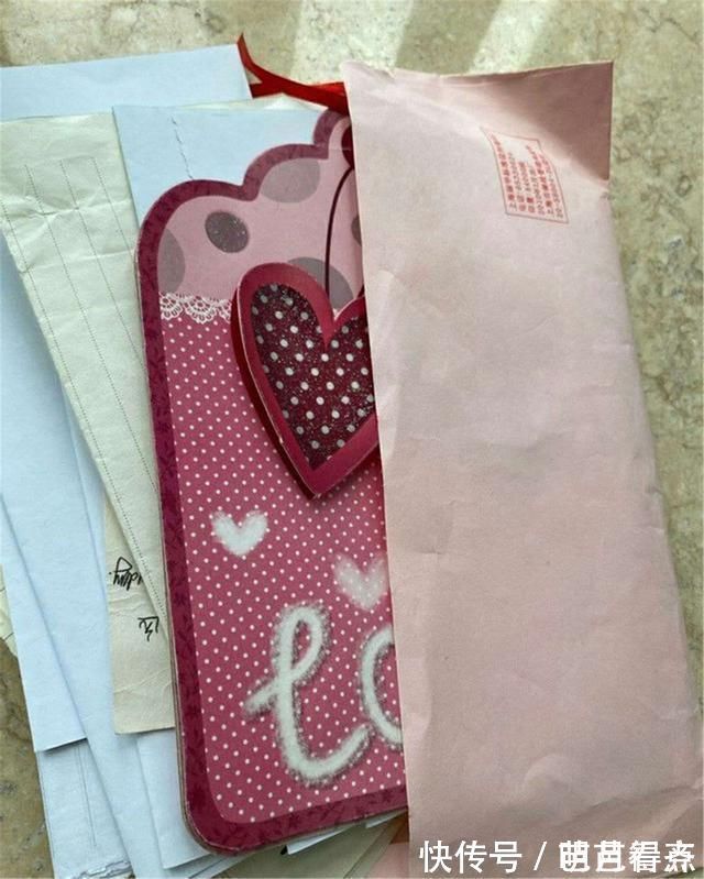 隐私|孩子的书包别乱翻,他们的“精彩世界”,可能会让你哭笑不得