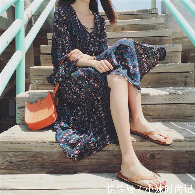 沙滩裙 好身材别不敢秀,这几款雪纺裙显瘦不庸俗