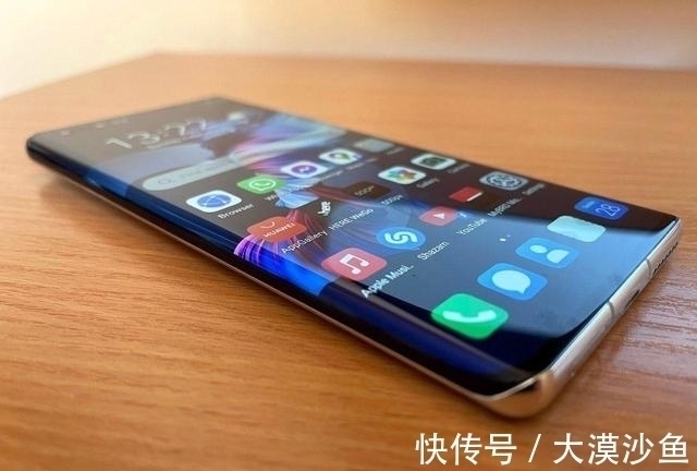 华为公司|为什么华为Mate30Pro降价卖不动，而华为Mate40Pro涨价却很抢手？