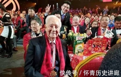 為何央視春晚每年都有一些觀眾參加?他們都是怎么買票的?