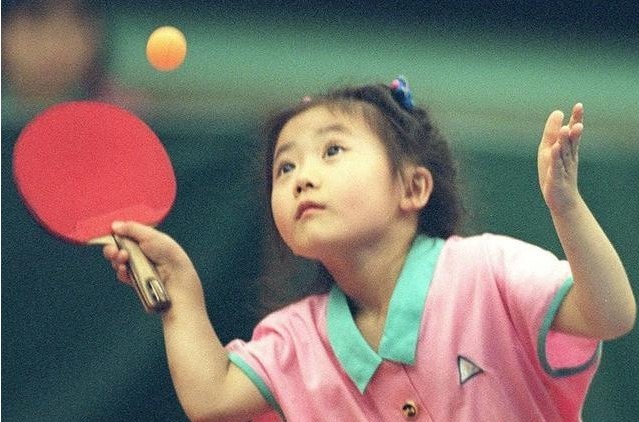 乒乓球手|福原爱是日本乒乓球手,为何12岁能到东北训练,并得到刘国梁指导