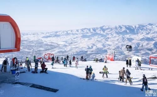 老年|去新疆滑雪就像漂浮在失重的太空中