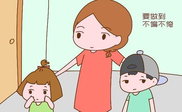 重男轻女|“新型偏心”在二胎家庭蔓延开,不是疼小忽略大,也不是重男轻女